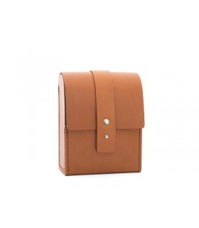 Mühle rt5 rousse de voyage TRAVEL (vide), cuir de vachette camel. Dim: 16,5x13,5x 6 cm Poids : 240 g.