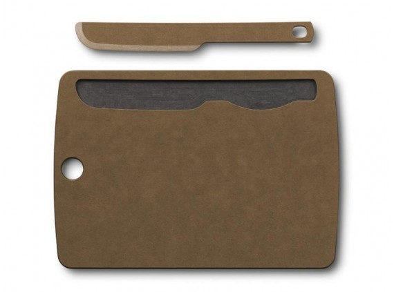 Victorinox 7.4102 Planche à tartiner  support à tartiner d'une taille de 25,5x18x0,9 cm marron